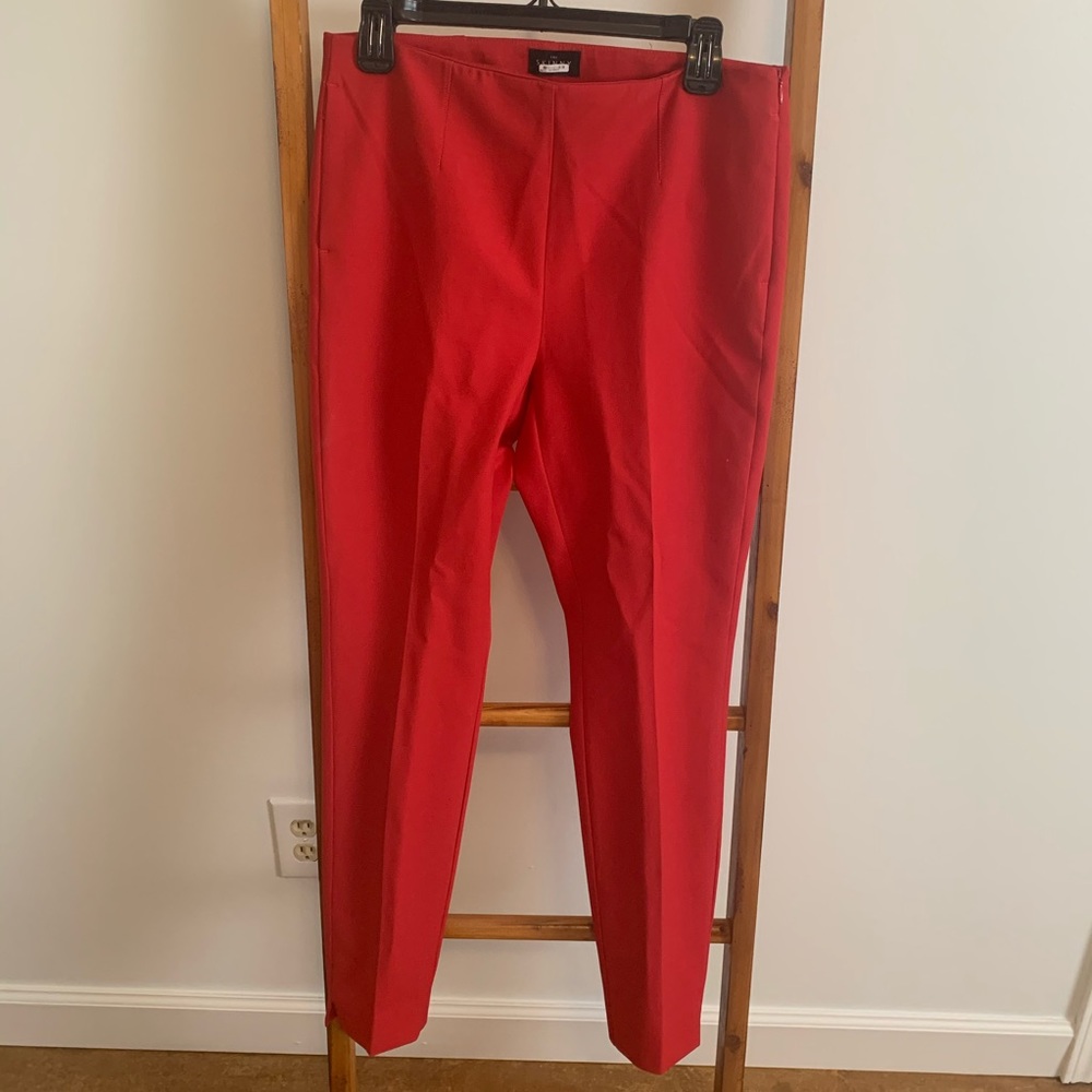 Size 6 “The Skinny” WHBM Red Trousers